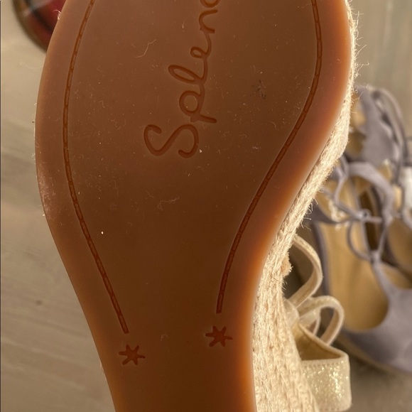 🎁SALE! HOLIDAY WEEKEND ONLY🎁👠🌸NEW CUTE WEDGES by SPLENDID👠 - Picture 5 of 6